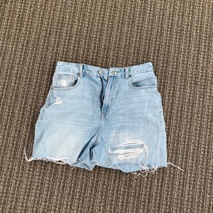 AMERICAN EAGLE SHORTS!